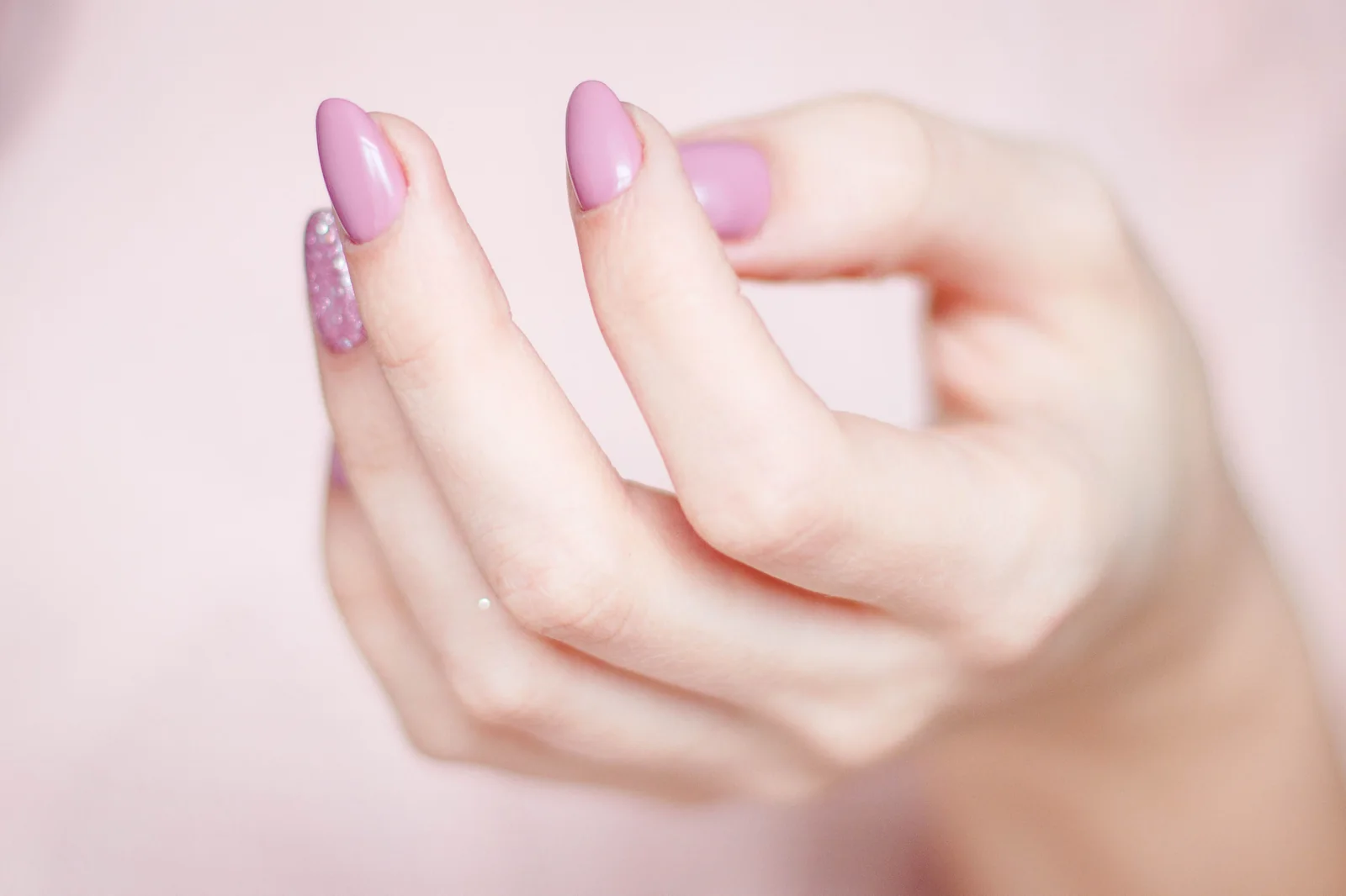 VEIL Nail Editions — деталь интерфейса 3